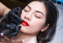 Phun Môi Collagen Đường Phan Huy Ích: Đỉnh Cao Làm Đẹp Tại Thắm Beauty