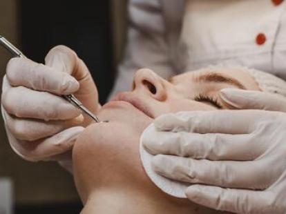 Spa Nặn Mụn Gò Vấp Uy Tín - Thắm Beauty Sạch Mụn Sáng Da